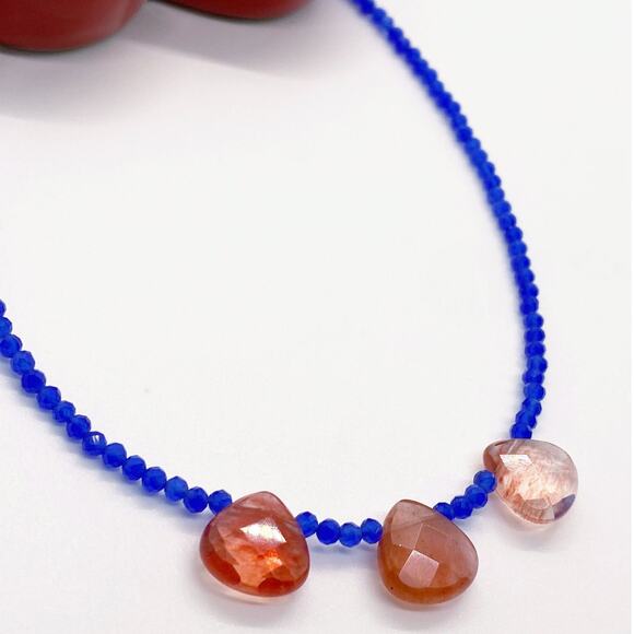 NEW Blue and Pink Crystal Layering Necklace - Picture 4 of 16